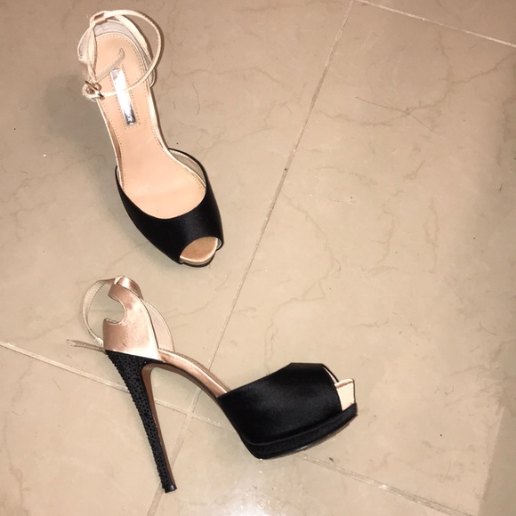 H by Halston Shoes - H BY HALSTON Satin Heels 7M